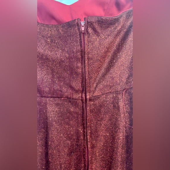 Red formal dress - Picture 6 of 7